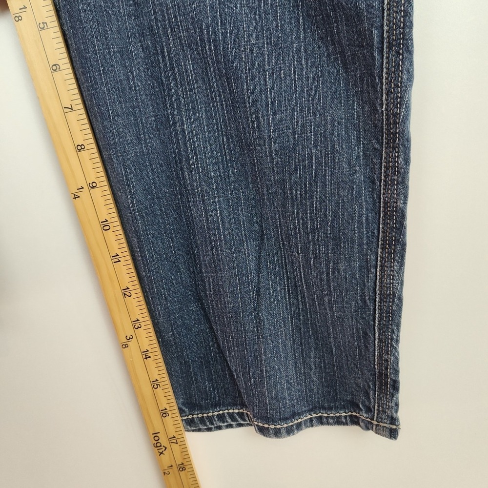 Tommy Hilfiger Denim Capri Jeans Women's Size 12 Medium Wash Blue 17" Inseam - Picture 5 of 8